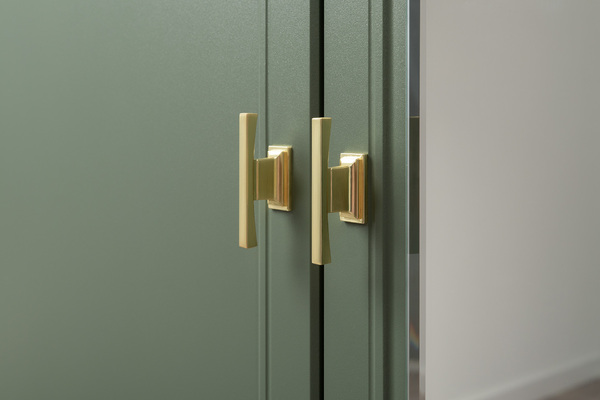 Шкаф для одежды Марион 16.340.03 дымчатый зеленый K521, олива шагрень AG 1050 ПВХ (собирается на любую сторону)