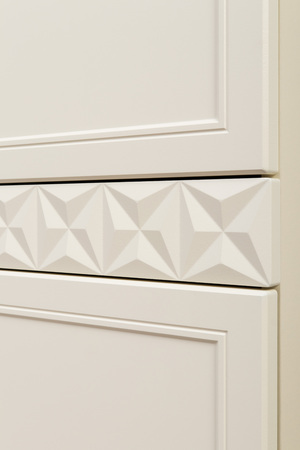 Шкаф-пенал Марион 16.333.01 слоновая кость С341 PE, слоновая кость 6898 ПВХ (собирается на любую сторону)