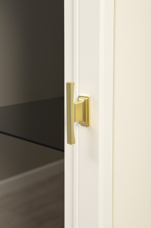 Шкаф-витрина Марион 16.397.01 слоновая кость С341 PE, слоновая кость 6898 ПВХ (собирается на любую сторону)